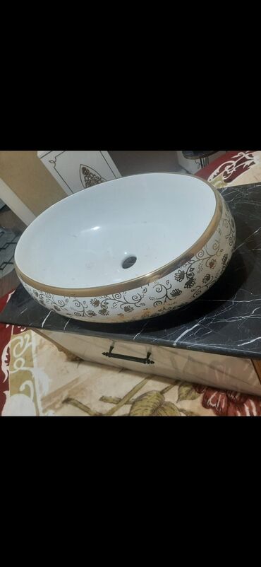 bagema qab: Masaüstü vanna otağı lavabı + şkaf - Dizayn: Ağ keramika qab