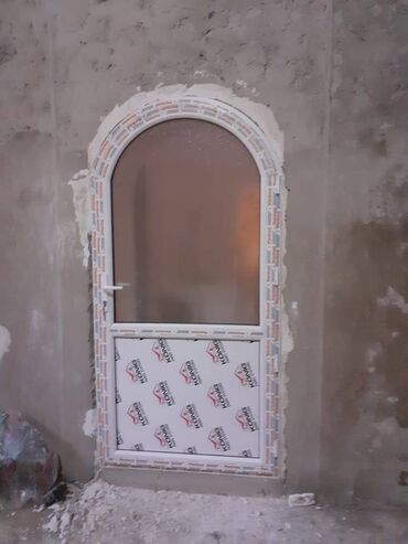 Pəncərələrin təmiri: Qapı, pəncərə sahəsində 25 ildən artıq təcrübəyə malik peşəkar usta — 21