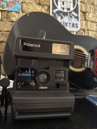 ipad 5 mini: Fotoapparatlar satilir İkiside polaroiddi Retro olan 250 manat İnstax