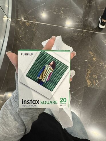 Yaddaş kartları: FUJIFILM Instax SQUARE ani fotoaparat filmi. Bu film, dərhal kvadrat
