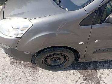 auto la: LEVO KRILO ZA PEUGEOT PARTNER | Polovini delovi za Citroen i Peugeot — 1