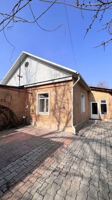 Продажа домов: Полдома, 80 м², 4 комнаты, Собственник, Косметический ремонт