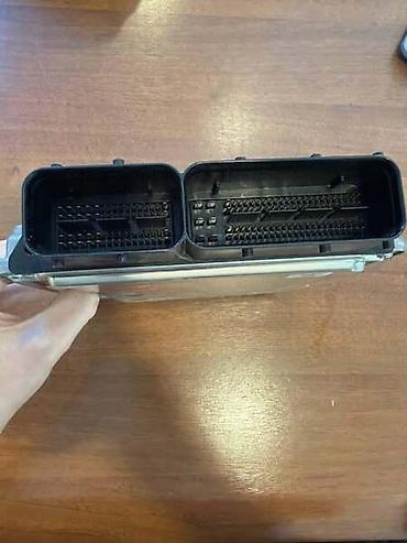 gps za vozila: MOTORNI KOMPJUTER ZA AUDI A4, A5, Q5 - 8K2907115AE | Motorni — 3