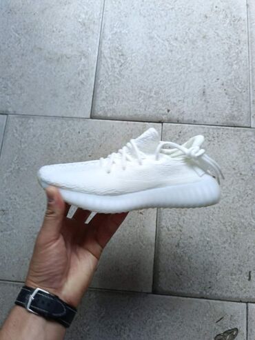 Women's Sneakers and athletic shoes: 44 — 12