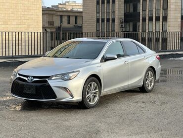 Toyota: Toyota Camry: 2016 г., 2.5 л, Вариатор, Гибрид, Седан