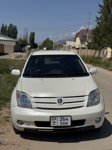 набор ключи бу: Toyota ist: 2005 г., 1.5 л, Автомат, Бензин, Хетчбек