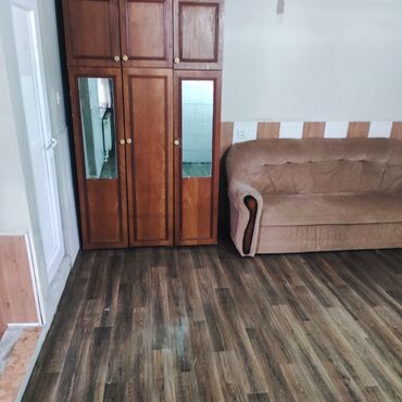 Daşınmaz əmlak: 2 otaqlı mənzil + mətbəxi. PULSUZ qaz+kombi.ünvan:yeni Ramana,Pətək