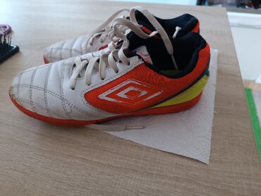 ivet rs obuca patike: Umbro, Veličina - 24