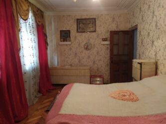 Uzunmüddətli kirayə mənzillər: Ev Gence seherinde yerlesir 2otagdi 3 Otag oluf Azertifkata yerlesir — 7