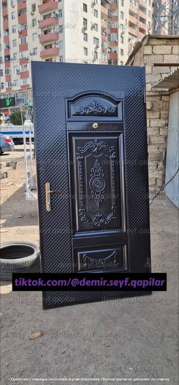 Giriş qapıları: Seyf qapılar Münasib qapılar Dəmir qapı Ev qapıları Çol qapısı — 19