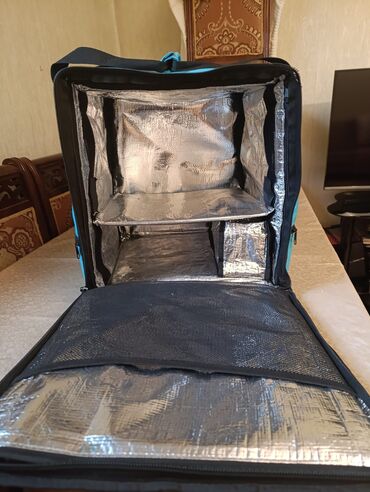 zibil qutularının rəngləri: Wolt Partner istilik/soyuqluq saxlayan çatdırılma çantası -