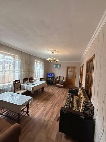 bine sovxoz evler: 3 otaqlı mənzil – geniş zal, mətbəx və sanitar qovşağı ilə - Zal — 8