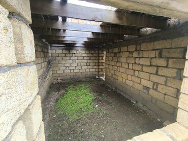 Həyət evləri və villaların satışı: 8 otaq, 100 kv. m, Kredit yoxdur, Təmirsiz — 8