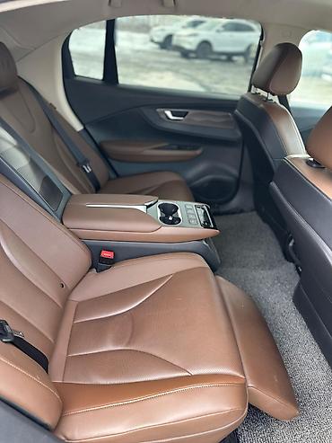 Huanghai: Huanghai : 2022 г., Автомат, Электромобиль, Седан — 13