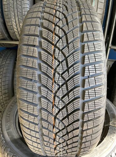 куплю трактар т 40: Шины 275 / 40 / R 20, Зима, Новый, Комплект, Легковые, GoodYear