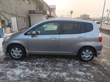 Honda: Honda Fit: 2005 г., 1.3 л, Вариатор, Бензин, Хэтчбэк