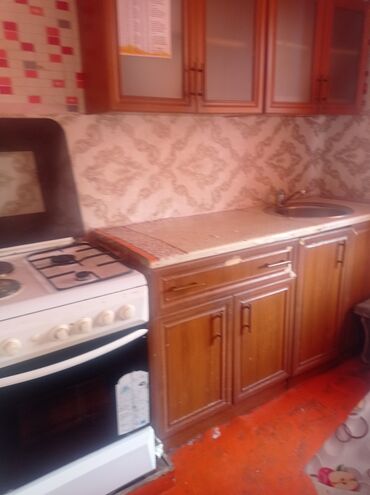 недвижимость в токмоке: 2 комнаты, 77777 м², 106 серия, 5 этаж, Старый ремонт