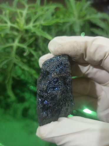 Qiymətli daşlar: 💎 Təbii Magnetite-Bornite Daşı😍 Qiymətlə bağlı maraqlananlar zəhmət — 3