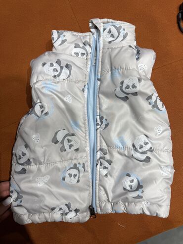 Uşaqlar üçün digər geyimlər: Одежда и обувь на МАЛЬЧИКА 2/3 года

Все по 5азн за единицу — 15