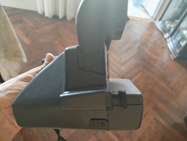 polaroid: Palaroit 636 satılır yenidir alınıb. Çoxdan o vaxtdan işlənmetib