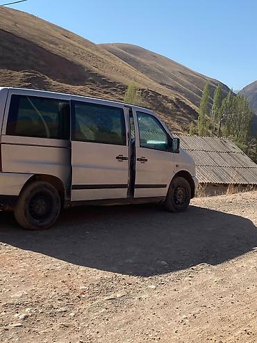 Унаа сатуу: Mercedes-Benz Vito: 2001 г., Кол менен иштөөчү, Дизель, Вэн/Минивэн — 2