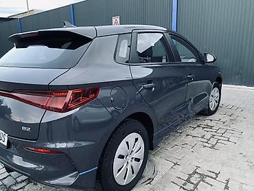 BYD: BYD E2: 2021 г., Автомат, Электромобиль, Седан — 15