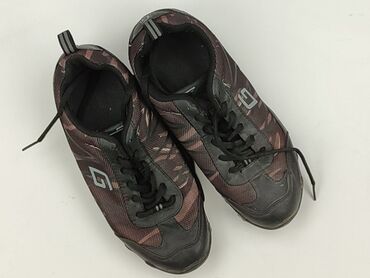 podkoszulka pod koszule: Sneakersy dla mężczyzn, rozmiar 39