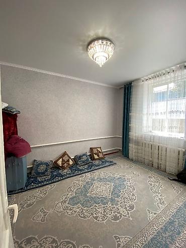 Продажа коттеджей и домов: 🏡 Продаётся дом с подвалом 📍 Бишкек, р-н Аламединский рынок 🛏️ — 4