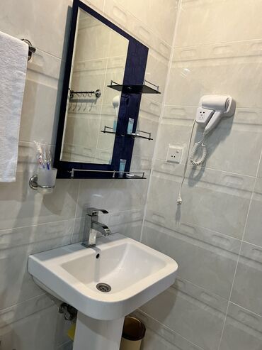 Günlük kirayə evlər: 250 kv. m, 5 otaqlı, Qaz, İşıq, Su — 9