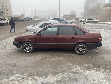 Volkswagen: Volkswagen Passat: 1991 г., 1.8 л, Механика, Газ, Седан — 8