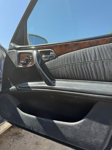 Mercedes-Benz: Mercedes-Benz E-Class: 2000 г., 3.2 л, Автомат, Дизель, Седан — 11