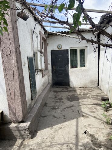 продажа домов в городе бишкек: 80 кв. м, 4 бөлмө, Эски ремонт Эмереги менен