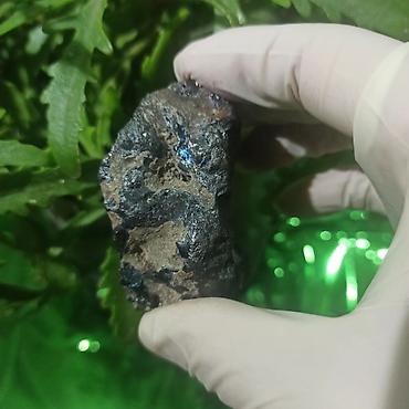 Qiymətli daşlar: Metalik Təbii Daşlar Satılır | Nadir Parlaq Mineral Daşlar | Orijinal — 23