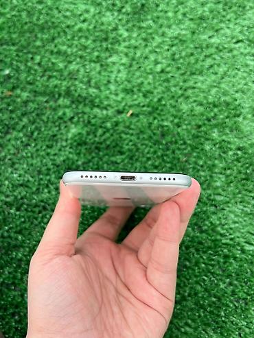 Apple iPhone: IPhone SE 2020, 64 GB, Ağ — 4