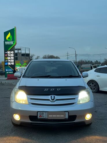 Toyota: Toyota ist: 2003 г., 1.5 л, Автомат, Бензин, Хэтчбэк