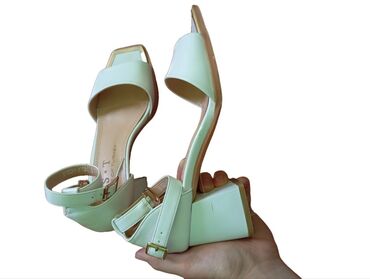 вечерние женские туфли: Туфли 37, цвет - Белый