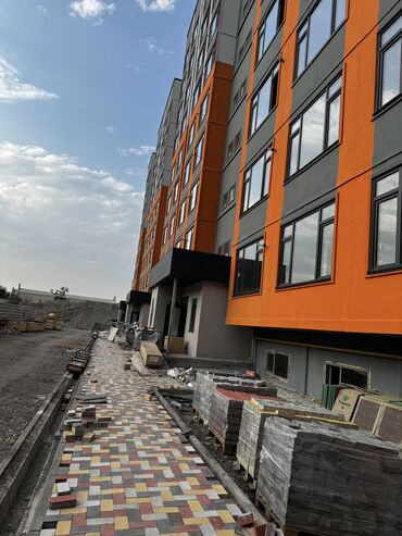 я ищу квартиру 1 комнатную: 1 комната, 49 м², 108 серия, 3 этаж, ПСО (под самоотделку)