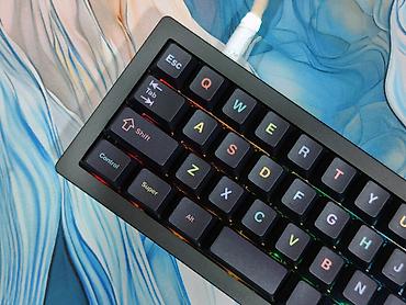 Клавиатуры: Клавиатура, Yunzii, Механическая, Bluetooth, Проводное подключение, Размер: 40% — 12