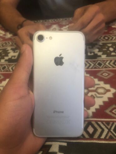 iphone 12 в баку: IPhone 7, 32 GB, Ağ, Barmaq izi