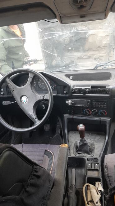 bmw 4 серии в Кыргызстан | Автозапчасти: BMW 5 series: 2.5 л | 1988 г. | | Седан | Хорошее