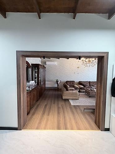 2 otaqlı evlərin satışı: İki mərtəbəli müasir həyət evi - Beton hasarlı geniş həyət, avtomatik — 6