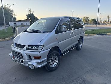 Mitsubishi: Mitsubishi Delica: 2003 г., 3 л, Автомат, Бензин, Внедорожник — 1