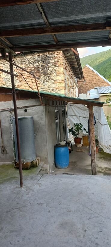 Həyət evləri və villaların satışı: 2 otaqlı, 4 kv. m, Kredit yoxdur, Orta təmir — 3