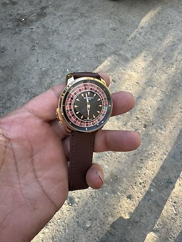 qizil uezuek type 1: Jacques Lemans “Monaco” qol saatı - Korpus: qızılı tonlu paslanmayan — 1