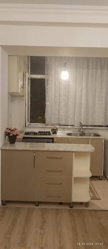 2 ci el sobalar: Metbext ela veziyyetde temirle elaqeli satilir . Texmini 6 metre — 4
