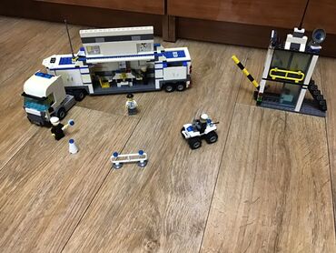 лего оригинал: Продам набор LEGO City Полицейский командный пункт 7743 (Оригинал)