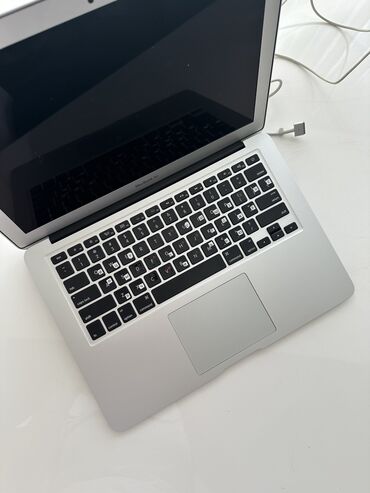 samsung laptop fiyatlari: Apple Air notebook. Chox az istifade olunub