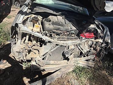 рено приум: Nissan Primera: 2003 г., 1.8 л, Механика, Бензин, Лифтбек — 9