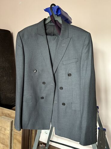 полосатый пиджак мужской: Костюм L (EU 40), цвет - Серый