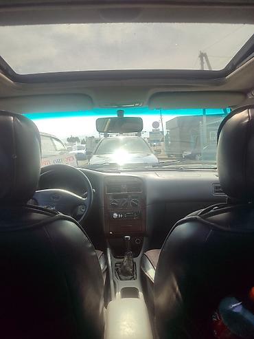 Унаа сатуу: Toyota Avensis: 1998 г., 2 л, Кол менен иштөөчү, Бензин, Седан — 5